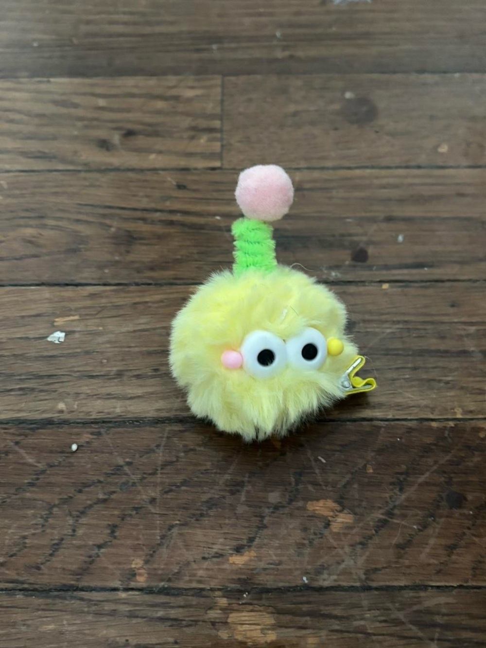 puffball hairclip